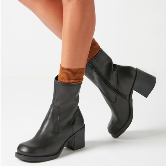 Steve Madden Hooper Boots 
